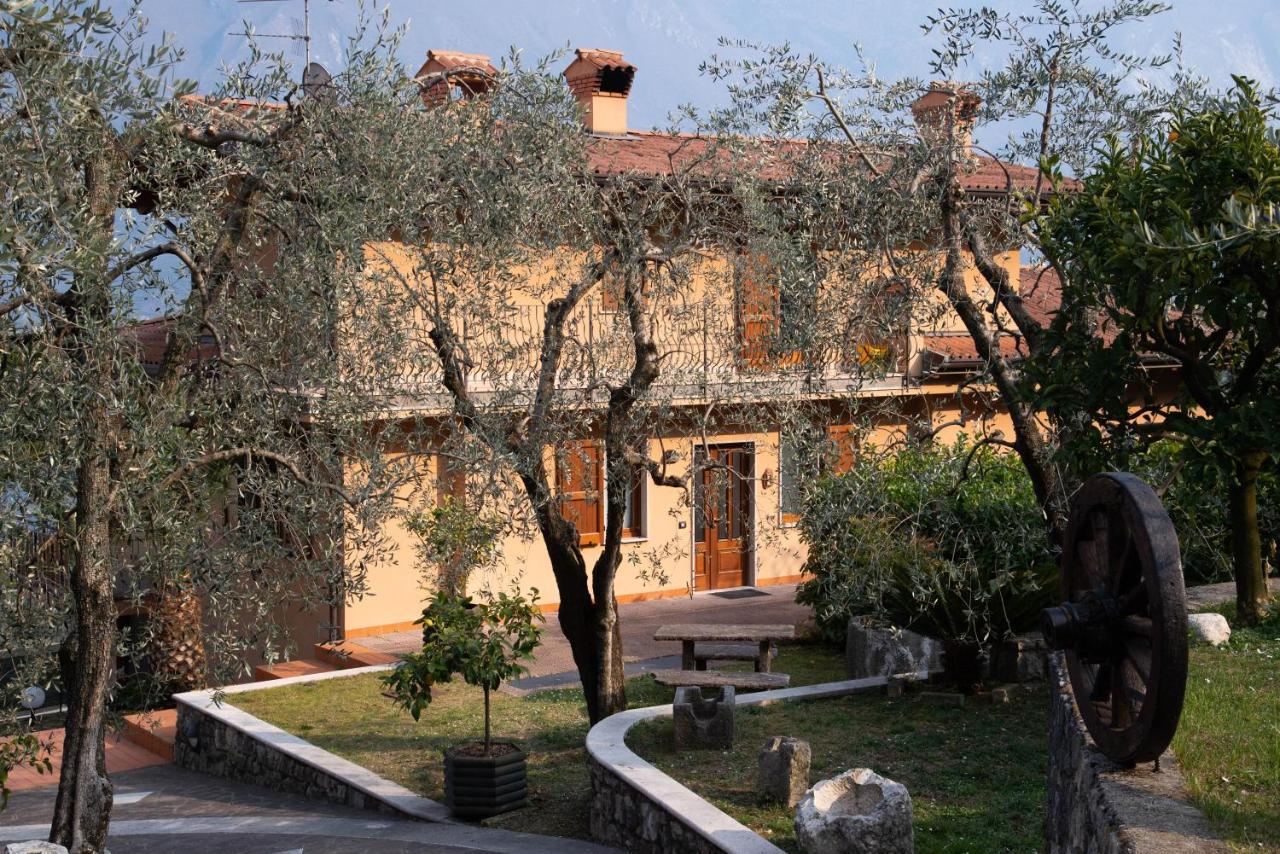 Guesthouse "Villa Tamas" Limone sul Garda Eksteriør bilde