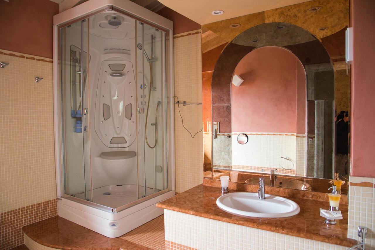 Guesthouse "Villa Tamas" Limone sul Garda Eksteriør bilde