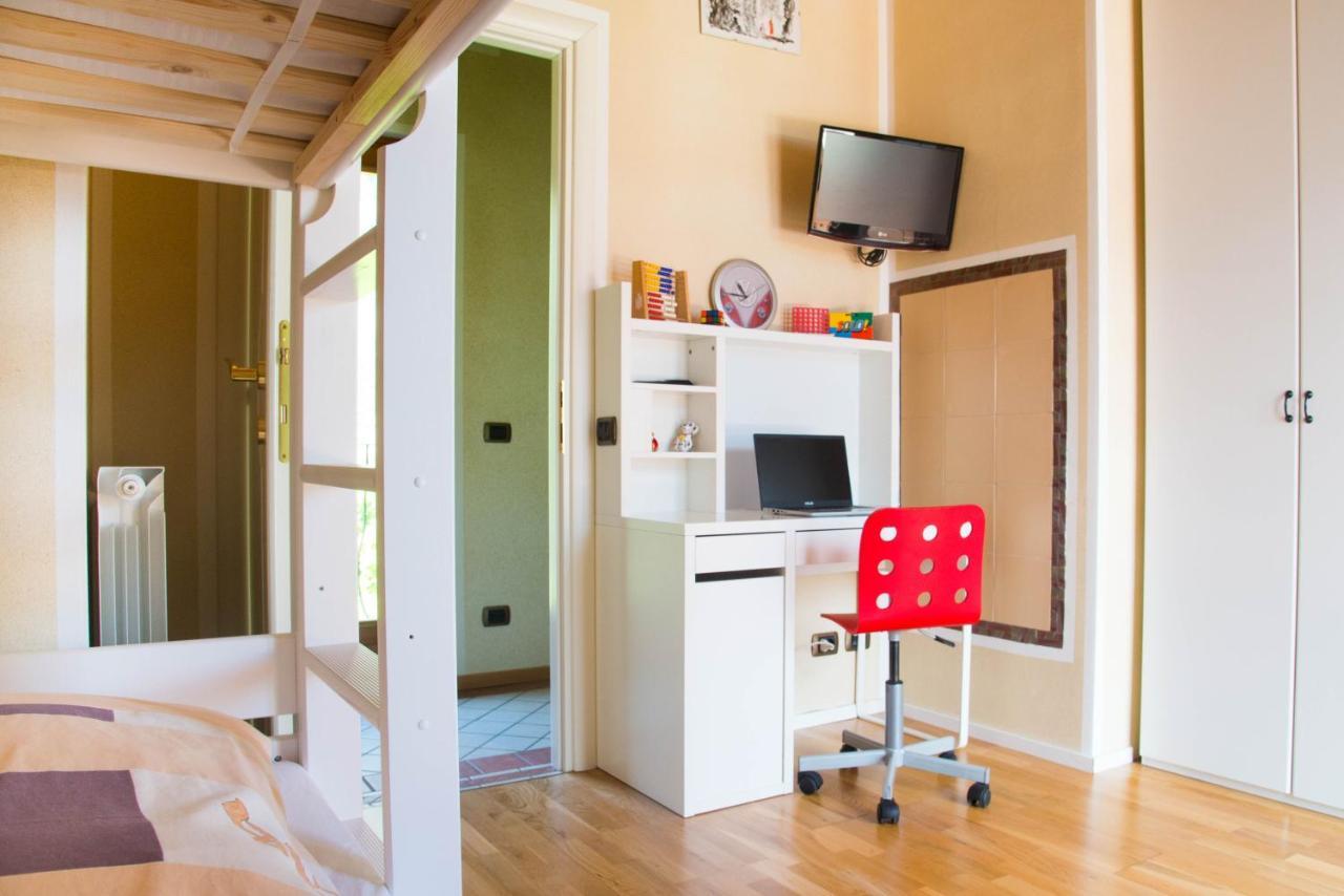 Guesthouse "Villa Tamas" Limone sul Garda Eksteriør bilde