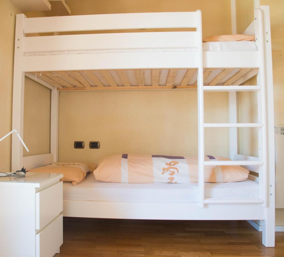 Guesthouse "Villa Tamas" Limone sul Garda Eksteriør bilde
