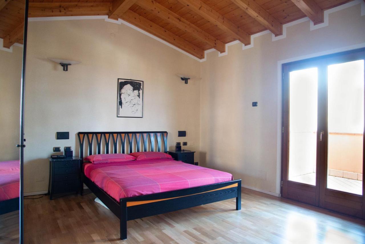 Guesthouse "Villa Tamas" Limone sul Garda Eksteriør bilde